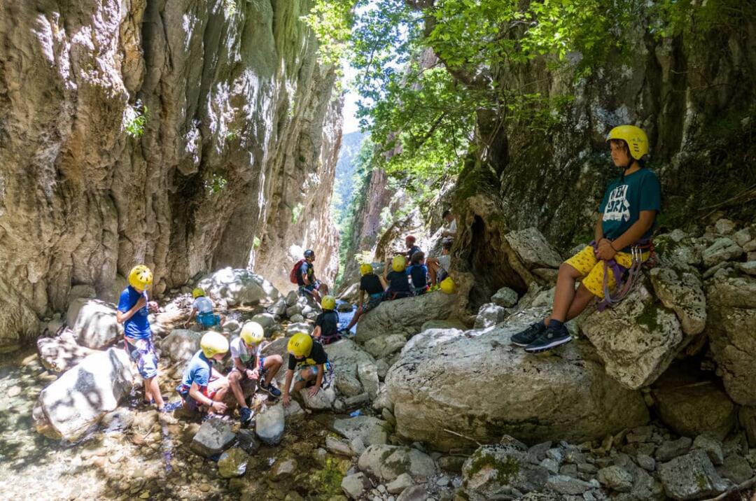 Top 10 Thrilling Mountain Adventure Camps in Switzerland for 2024 8 Summer camp Switzerland, International summer camp 7