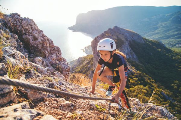 Top 10 Thrilling Mountain Adventure Camps in Switzerland for 2024 4 Summer camp Switzerland, International summer camp 3