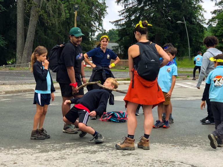 How to choose the right bilingual camp in Switzerland