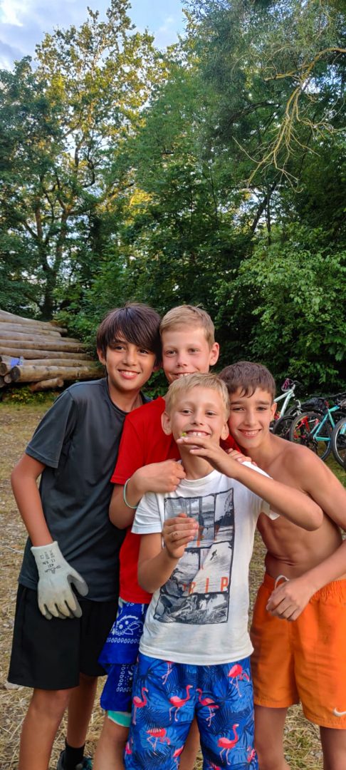 Language courses: Learn French, English or German in an immersive adventure! 26 Summer camp Switzerland, International summer camp 25