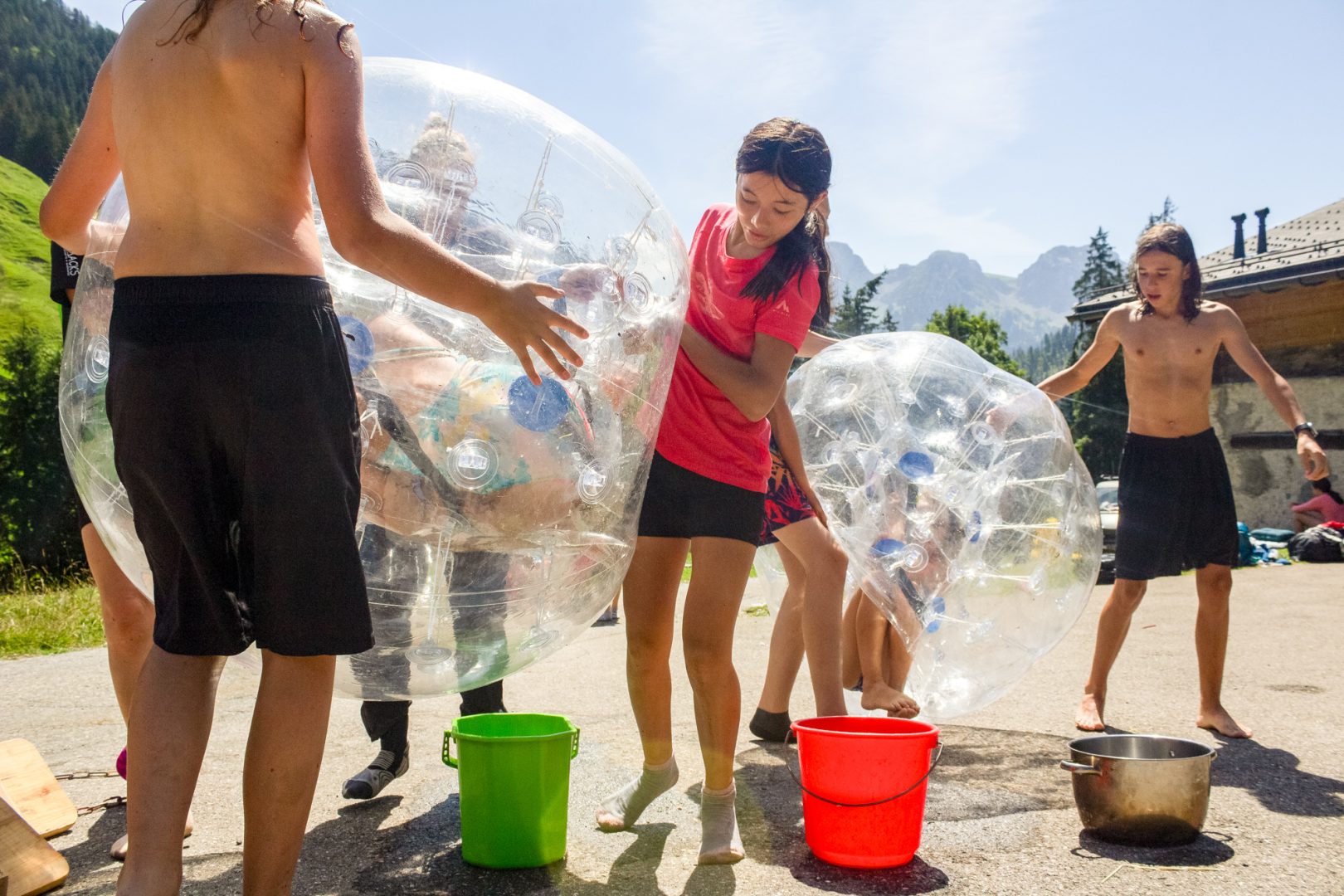 Language courses: Learn French, English or German in an immersive adventure! 20 Summer camp Switzerland, International summer camp 19