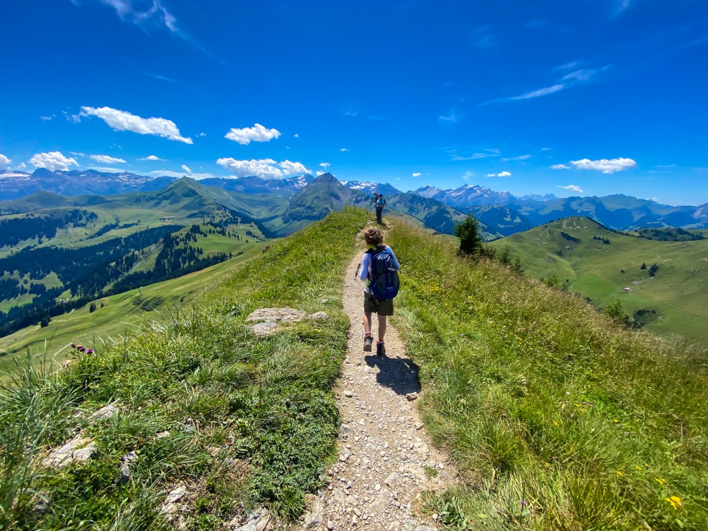 Language courses: Learn French, English or German in an immersive adventure! 6 Summer camp Switzerland, International summer camp 5