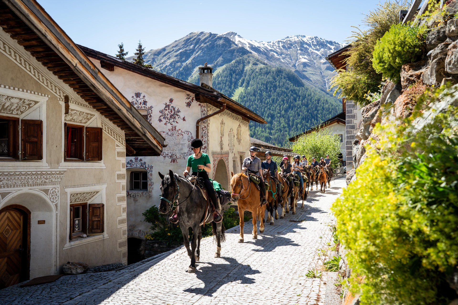 Nuestros campamentos y viajes de verano 24 Summer camp Switzerland, International summer camp 23