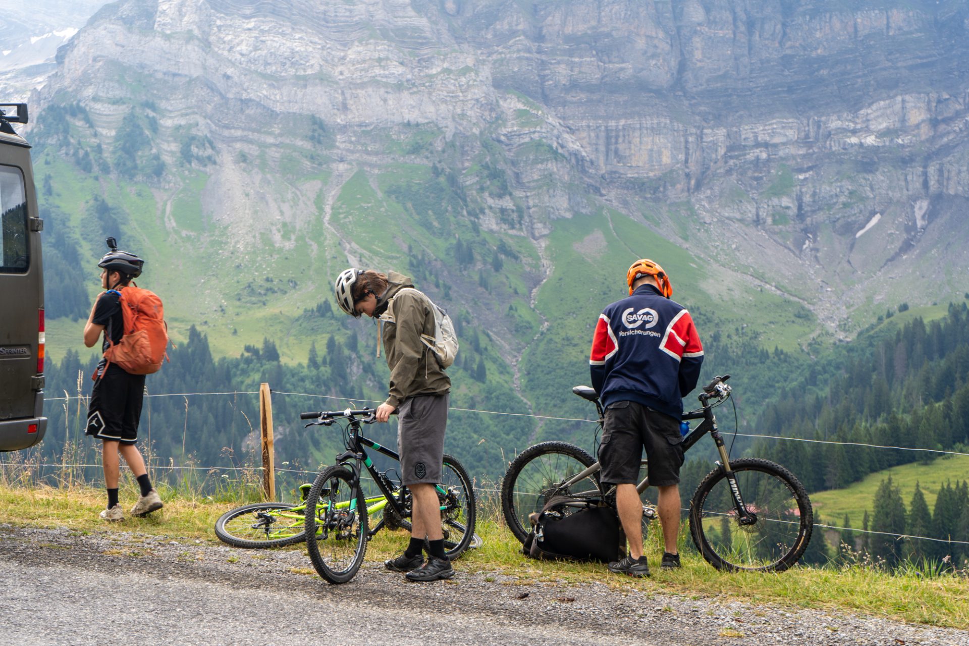 Sommer-Radtour: Teenager-Camp 98 Summer camp Switzerland, International summer camp 97