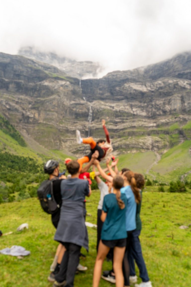 Pourquoi Envoyer Son Enfant En Camp De Vacances En Suisse