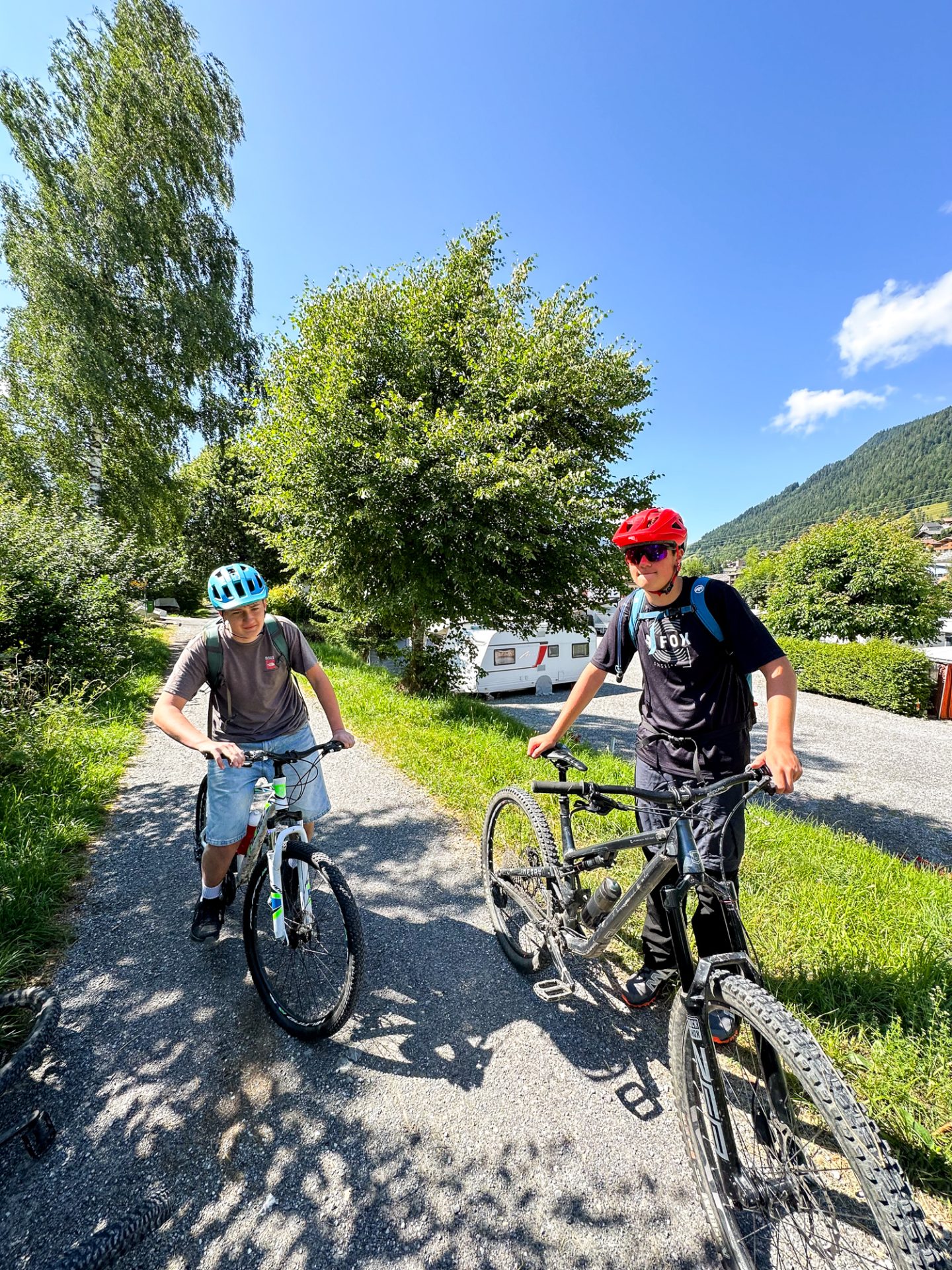 Sommer-Radtour: Teenager-Camp 68 Summer camp Switzerland, International summer camp 67