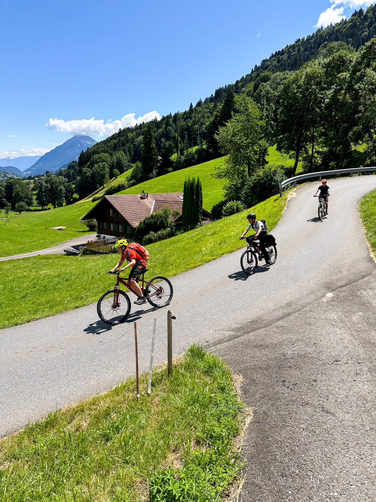 Sommer-Radtour: Teenager-Camp 52 Summer camp Switzerland, International summer camp 51