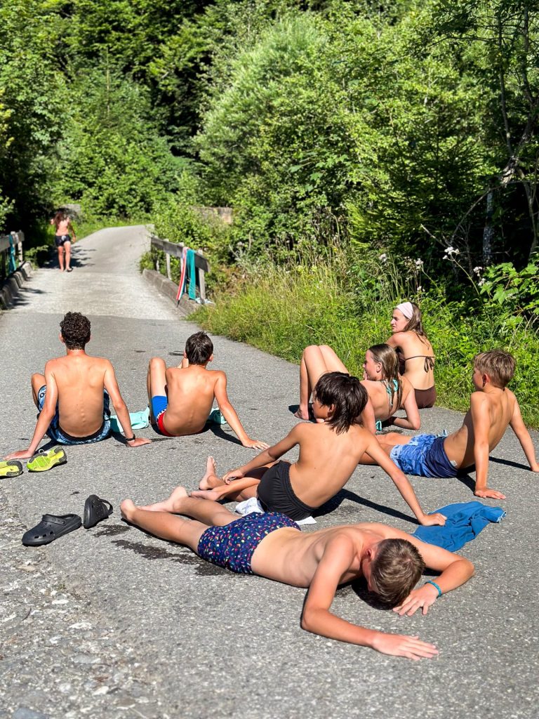 Les meilleurs jeux brise-glace pour le premier jour de camp