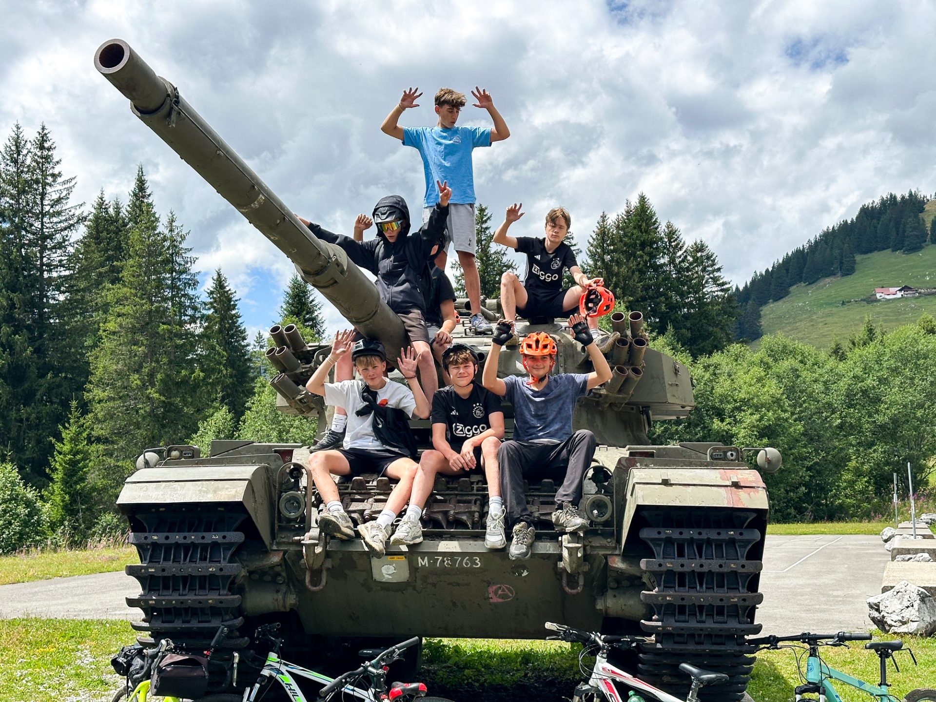 Equestrian Programs For Beginners In Switzerland 6 Summer camp Switzerland, International summer camp 5