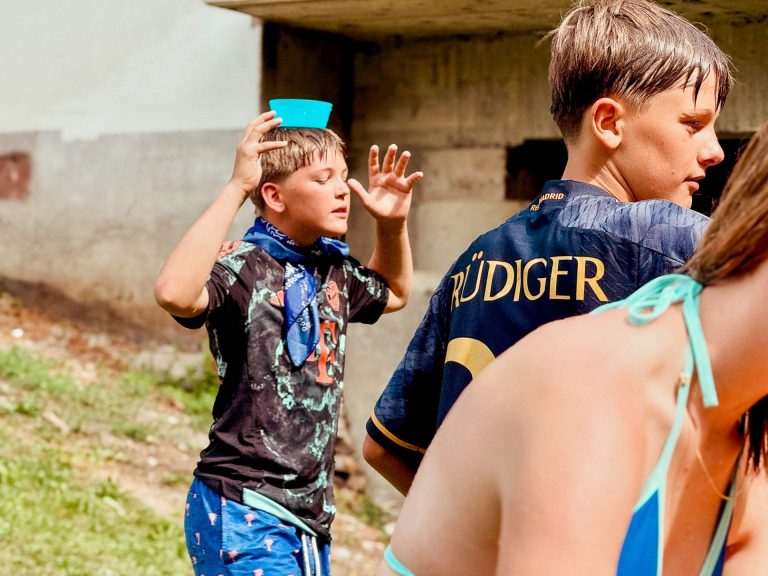 Camps Pour Enfants Timides : Une Bonne Idée ? 9 Camps Pour Enfants Timides : Une Bonne Idée ?