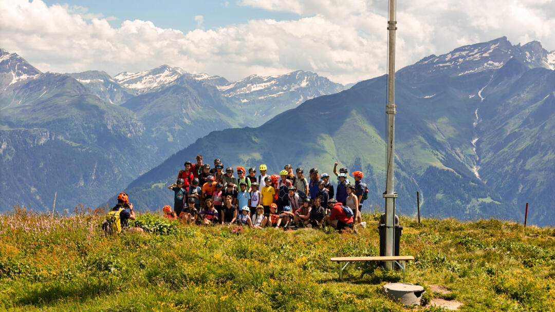 Summer Camp Switzerland - Camp d'été et vacances en Suisse